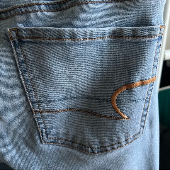 American Eagle Light Wash Jeggings - Size 6 Short - Picture 5 of 10